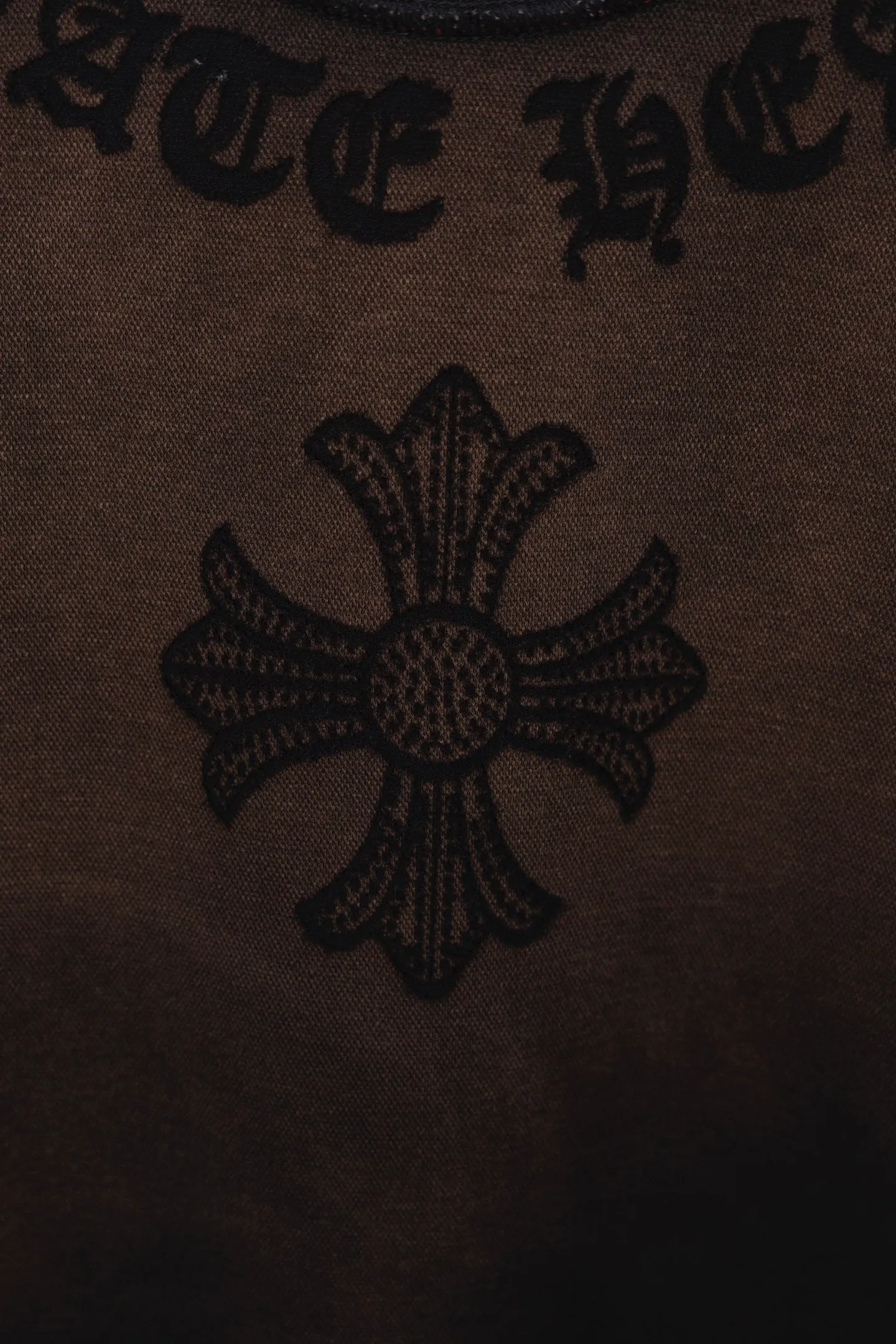 P170 Style No./F051 Chrome Hearts New Sleeveless Round Neck T-shirt 320g heavy-duty synthetic fabric The upper body is wide and stylish. The lining has an icy feel. The waist is spliced ​​and cut. The oversize version highlights the trendy design. Fabric: 320g. Fit: Loose. Color: Zong.